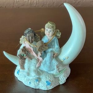 Sarah's Attic Collection "Friends Forever" Figurine #2723 - 1995